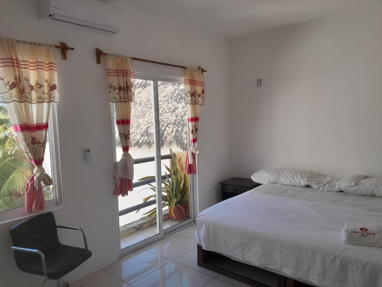 Brisamar Guesthouse Puerto Escondido  Dış mekan fotoğraf